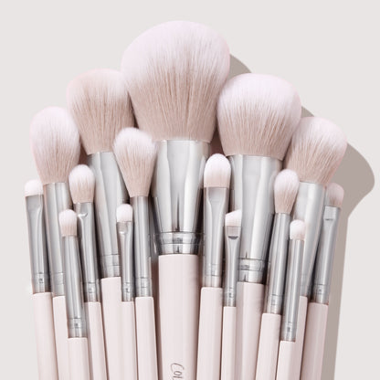 Megapalette and Brush Roll Bundle - US 1695